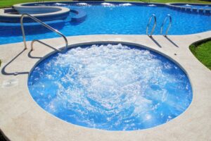 round luxury spa pool